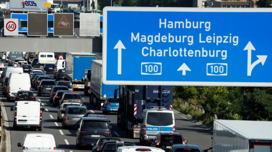 Herbstferien in mehreren Bundesl&auml;ndern: ADAC warnt vor Staus am Wochenende