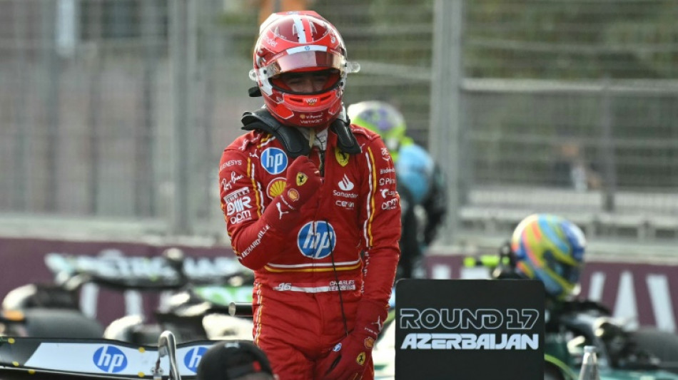 Charles Leclerc faz a pole do GP do Azerbaij&atilde;o de F1