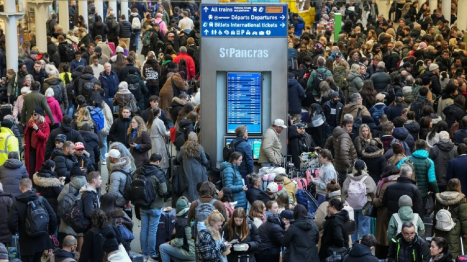 Eurostar anuncia retomada progressiva do tr&aacute;fego sob o Canal da Mancha ap&oacute;s problema t&eacute;cnico