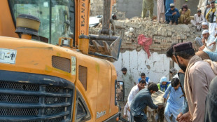 Pakistan: 12 policiers tu&eacute;s dans un attentat contre un poste de contr&ocirc;le