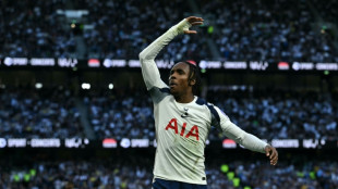 Leeds draw leaves Spurs deep in relegation peril