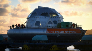 Floating igloo leaves France for polar exploration mission