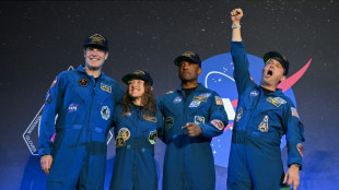 La tripulaci&oacute;n de Artemis pide unidad en la Tierra, nuestro "bote salvavidas"