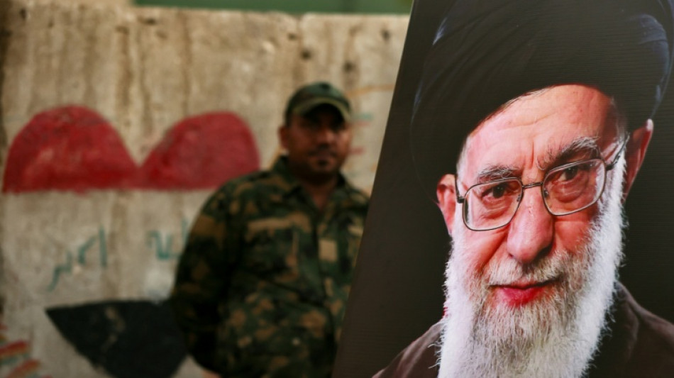 En Irak, derni&egrave;re &eacute;tape des fun&eacute;railles de Khamenei avant l'inhumation