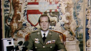 Le d&eacute;bat sur un hypoth&eacute;tique retour en Espagne de l'ex-roi Juan Carlos relanc&eacute;