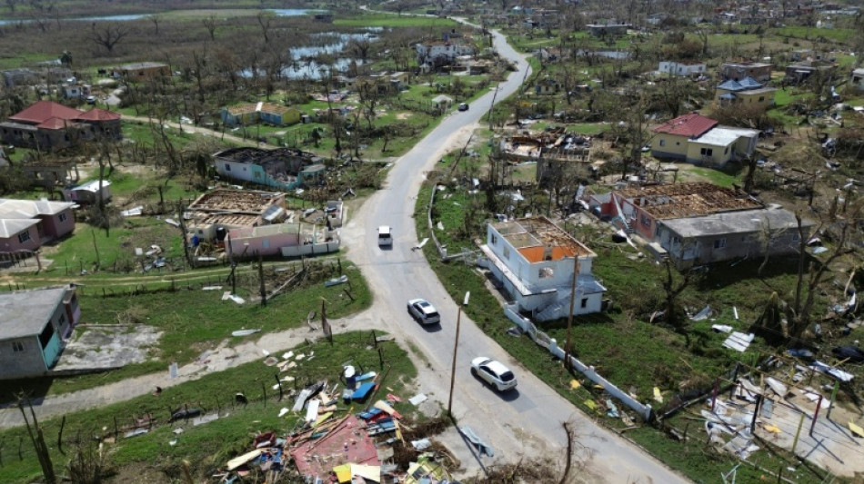 Mortos pelo furac&atilde;o Melissa na Jamaica sobem para 28 e balan&ccedil;o pode aumentar (premi&ecirc;)