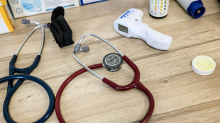 Revenu des m&eacute;decins lib&eacute;raux: 124.000 euros par an, selon la Drees 
