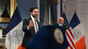 Prefeito de Nova York volta atr&aacute;s em promessa de elevar imposto sobre propriedade