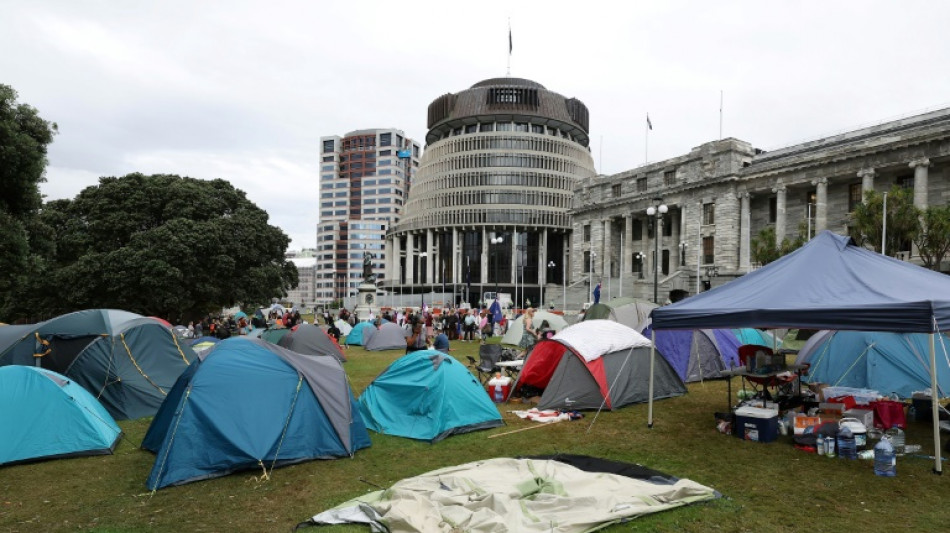 La protesta contra reglas anticovid en Nueva Zelanda crece tras actuaci&oacute;n policial