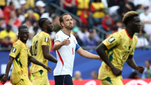 Inglaterra e Gana empatam sem gols, mas ficam perto dos 16-avos da Copa