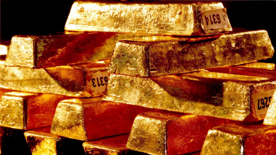 L'oro in calo, il prezzo spot a 4.123 dollari