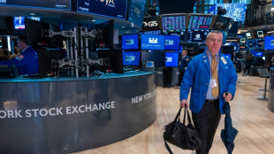 Wall Street ouvre en hausse, optimiste sur la politique mon&eacute;taire