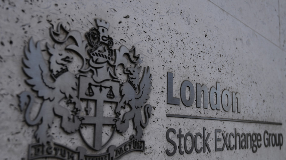 Borsa: l'Europa apre in calo con i timori per i dazi