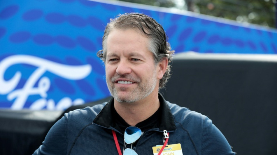 Walmart outlines big AI ambitions as it reports mixed results