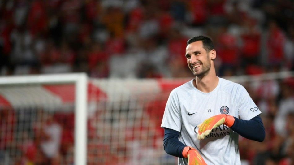Goleiro espanhol do PSG Sergio Rico &eacute; internado 'em estado grave' ap&oacute;s acidente com cavalo
