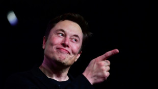 Musk schw&ouml;rt Besch&auml;ftigte auf "Hardcore"-Twitter ein - und droht mit K&uuml;ndigung