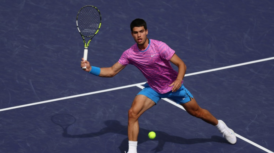Alcaraz salda cuentas con Marozs&aacute;n camino a cuartos de Indian Wells
