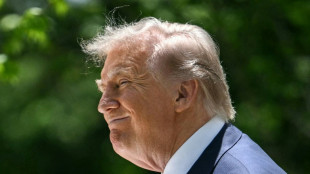 "Bing, bing": Trump fr&eacute;n&eacute;tique sur son r&eacute;seau Truth Social