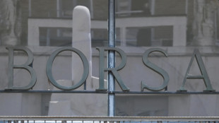 Borsa: Milano amplia il calo (-3%), giù Tenaris e Saipem