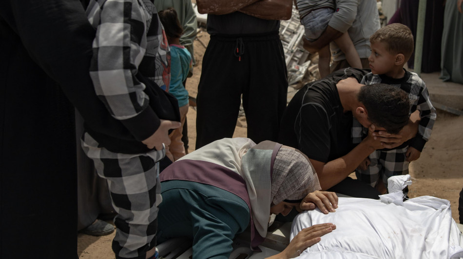 Al Jazeera, 'raid su ospedale al-Ahli a Gaza, 4 morti'