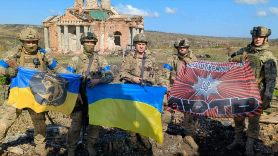 L'Ukraine dit avoir perc&eacute; la ligne de d&eacute;fense russe pr&egrave;s de Bakhmout