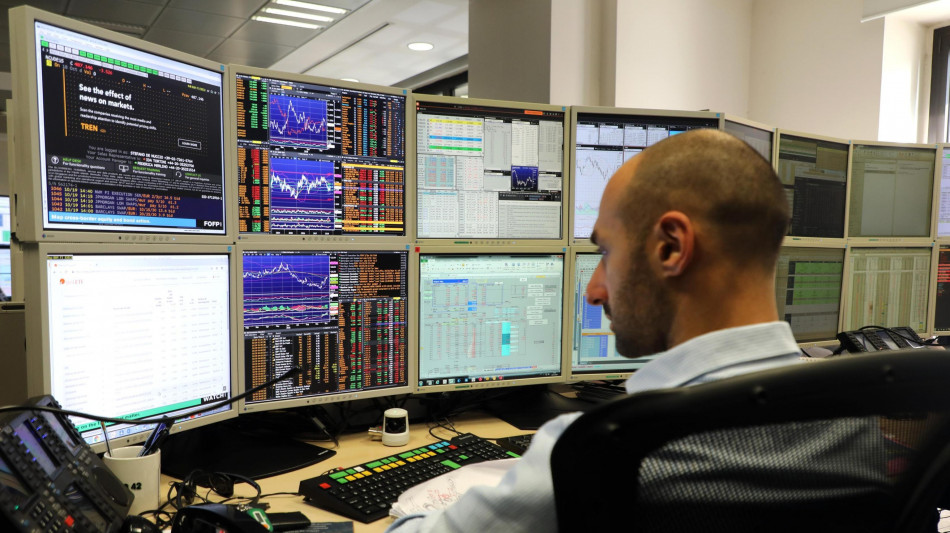 Lo spread tra Btp e Bund in avvio &egrave; poco mosso a 80,6 punti
