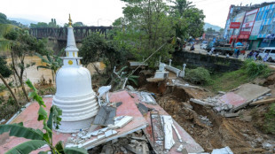 Pa&iacute;ses asi&aacute;ticos lutam para distribuir ajuda ap&oacute;s inunda&ccedil;&otilde;es que deixaram 1.300 mortos