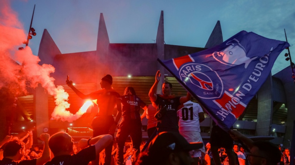 Entre euforia, dist&uacute;rbios e centenas de detidos, Paris comemora sua segunda Orelhuda