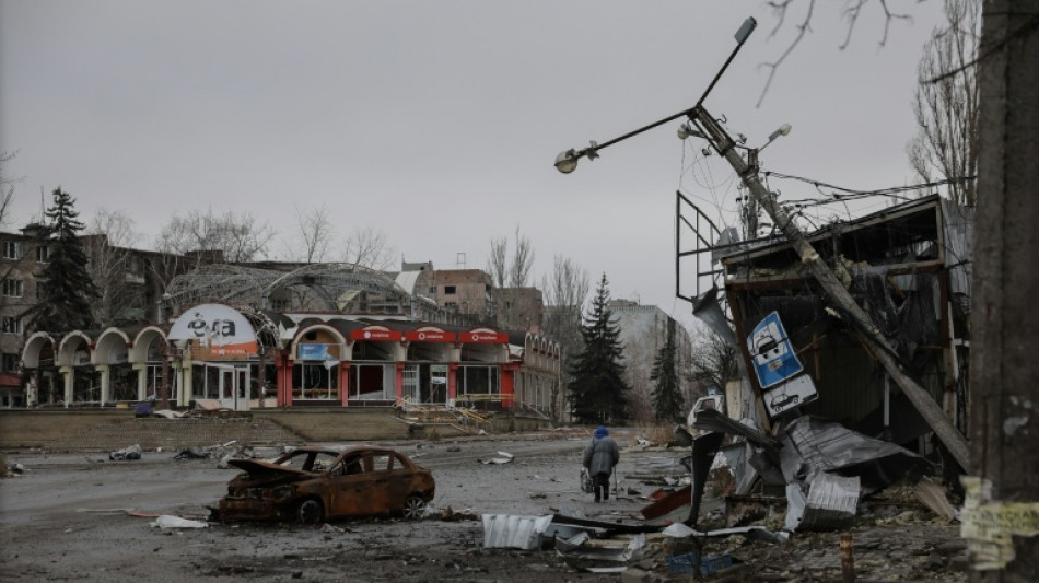 Ukraine says still fighting for eastern stronghold