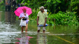 Sri Lanka monsoon floods kill 14, schools shut 
