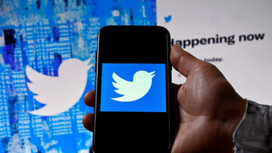 Twitter touch&eacute; de plein fouet &agrave; Wall Street par l'abandon de son rachat par Elon Musk