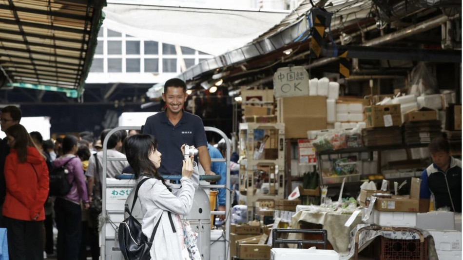 Allarme overtourism a Tokyo, Tsukiji chiede lo stop a visitatori