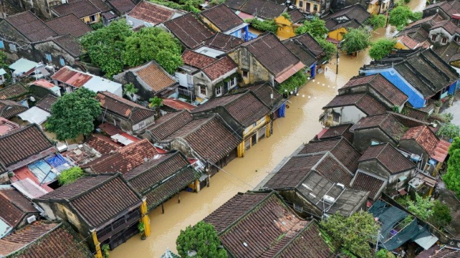 Sube a 35 el n&uacute;mero de muertos por inundaciones en Vietnam