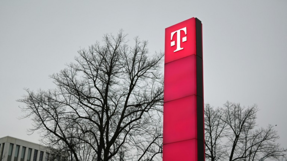 Steigende Kundenzahl und gutes US-Gesch&auml;ft: Telekom hebt Jahresziele an 
