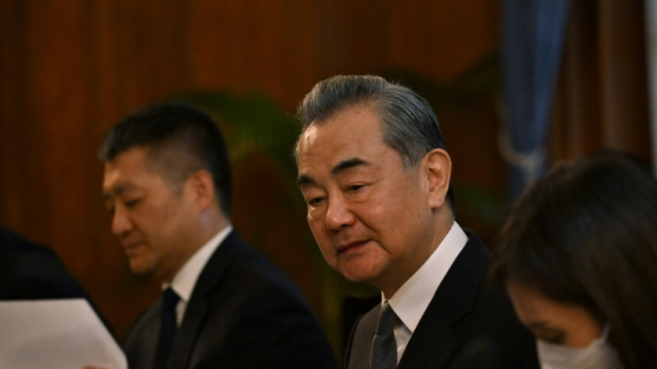 China pede explica&ccedil;&otilde;es &agrave; UE sobre rela&ccedil;&atilde;o bilateral