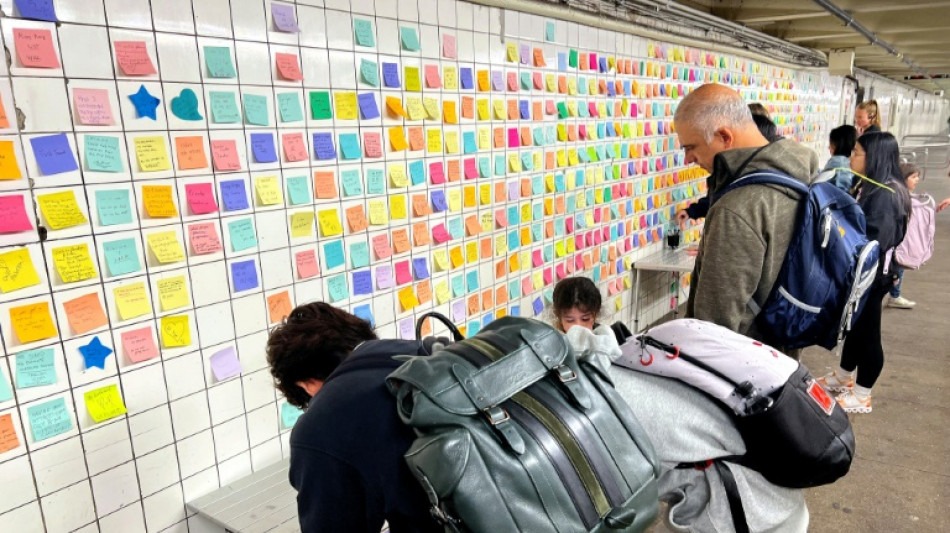 Dans le m&eacute;tro de New York, le retour de la "th&eacute;rapie du Post-it"