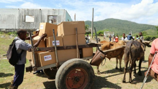 A Cuba, l'aide am&eacute;ricaine distribu&eacute;e en charrette