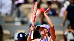 Swiatek, Rybakina cruise through Roland Garros openers