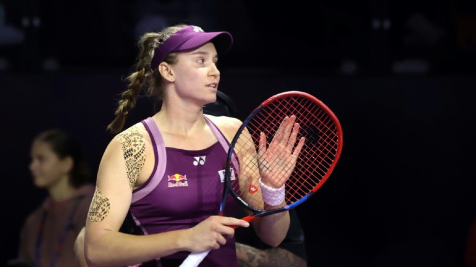 Rybakina vence Alexandrova e termina 1&ordf; fase do WTA Finals invicta