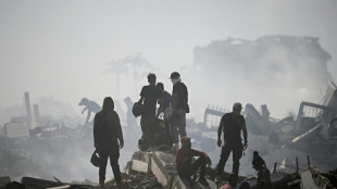 Ao menos 17 pa&iacute;ses enviam equipes de resgate &agrave; Venezuela ap&oacute;s terremotos