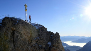Bergsteiger st&uuml;rzt in Bayern bei Aufstieg an Zugspitze in Tod