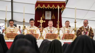 Fraternidade S&atilde;o Pio X desafia o Vaticano e ordena quatro bispos