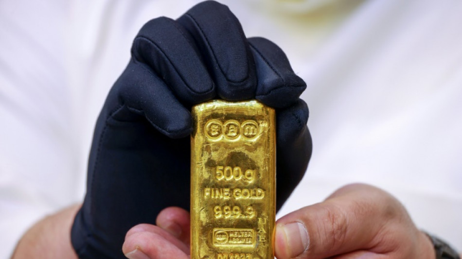 Dreiste Telefonbetr&uuml;ger: Seniorin &uuml;bergibt Gold vor Gerichtsgeb&auml;ude in Hannover