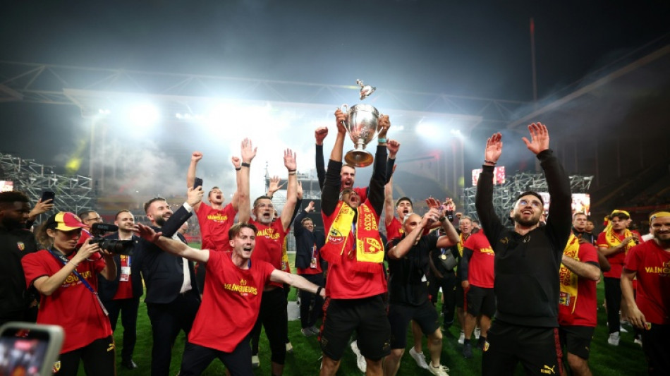 Coupe de France: les joueurs de Lens accueillis en rois &agrave; Bollaert