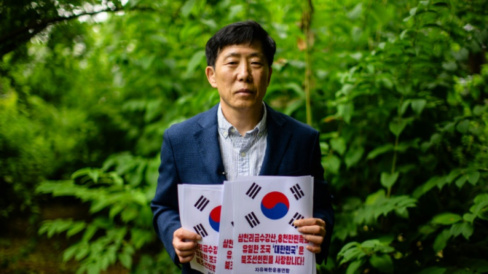 Desertor norte-coreano lan&ccedil;a bal&otilde;es com propaganda para derrubar Kim