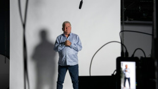 Le capitaine Kirk de "Star Trek" se t&eacute;l&eacute;porte &agrave; Sydney gr&acirc;ce &agrave; un hologramme