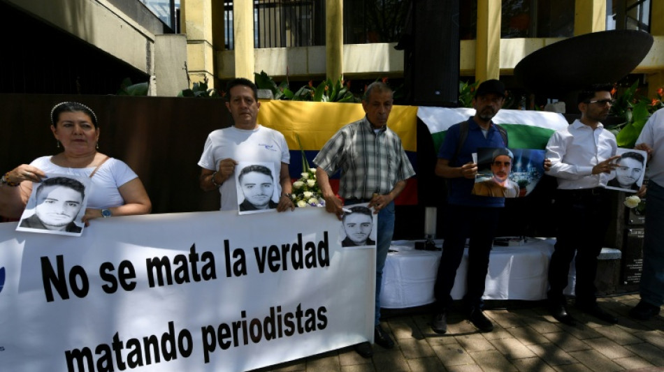Unos guerrilleros asesinan a un periodista en una regi&oacute;n minera de Colombia antes de las presidenciales