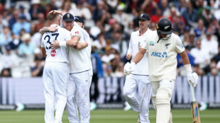 Atkinson strikes as dominant England defeat New Zealand in first Test 