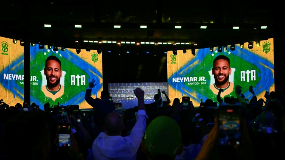Santos comemora convoca&ccedil;&atilde;o, mas Neymar &eacute; d&uacute;vida para jogo da Sul-Americana