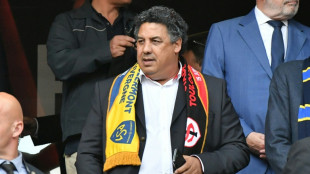 Municipales: Serge Blanco, l&eacute;gende du rugby, candidat chez lui &agrave; Biarritz 